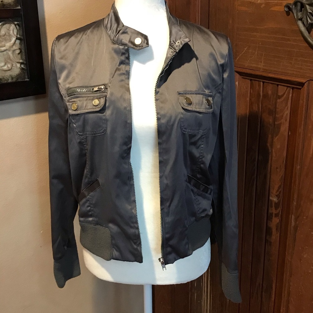 ⚜️ Precious Gray Jacket - Picture 3 of 7